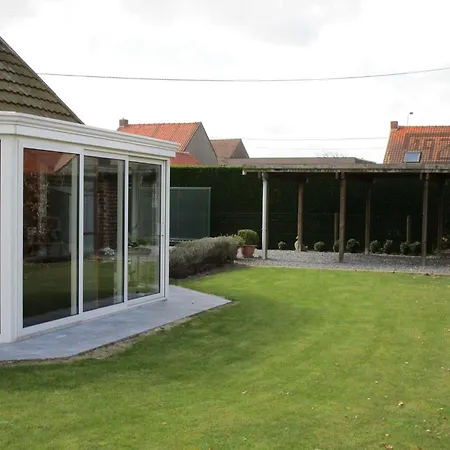 Modern In Hollebeke