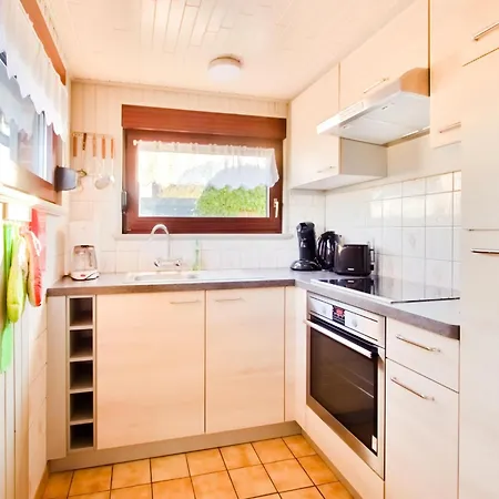 Modern In Hollebeke Zandvoorde (Zonnebeke)